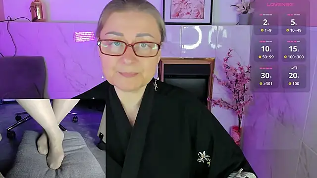Alexandra Kind online show from May 29, 2026, 1:31 pm