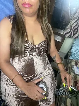 Snapshot of Jasmine_lovel chatting on May 4, 2026, 10:39 pm Jasmine lovel online show from May 4, 2026, 10:39 pm