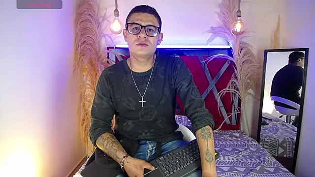 Nickk 21  online show from May 9, 2026, 1:38 pm