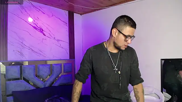 Nickk 21  online show from May 30, 2026, 2:03 pm