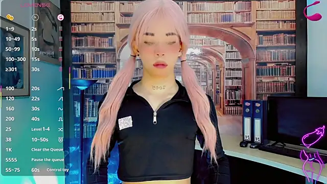 moon sweet- online show from April 19, 2026, 3:28 am