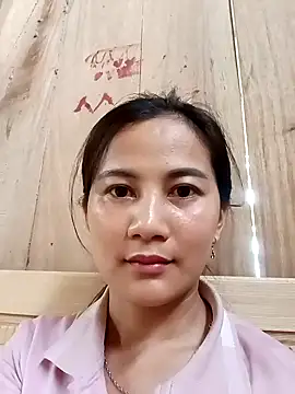 Squirt0 0 online show from April 15, 2026, 7:04 am