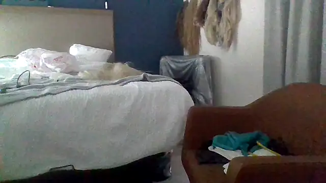 Snapshot of Dicksee_Left chatting on July 22, 2026, 10:23 pm Dicksee Left online show from July 22, 2026, 10:23 pm