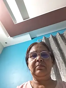 Snapshot of Shalini3456 chatting on May 11, 2026, 5:43 pm Shalini3456 online show from May 11, 2026, 5:43 pm