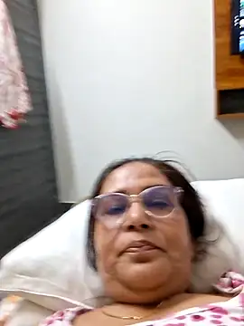 Snapshot of Shalini3456 chatting on May 17, 2026, 2:24 pm Shalini3456 online show from May 17, 2026, 2:24 pm