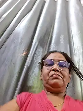 Snapshot of Shalini3456 chatting on May 19, 2026, 9:04 am Shalini3456 online show from May 19, 2026, 9:04 am