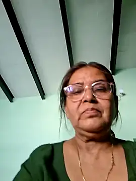 Snapshot of Shalini3456 chatting on May 22, 2026, 10:43 am Shalini3456 online show from May 22, 2026, 10:43 am