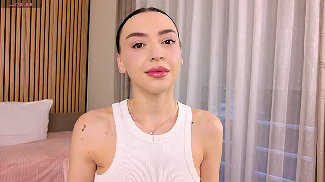 AlissaMarks online show from June 4, 2026, 3:01 am