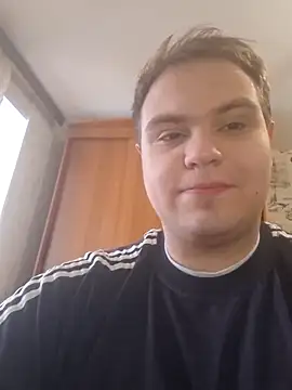 Glowing Diamant online show from April 22, 2026, 11:01 am