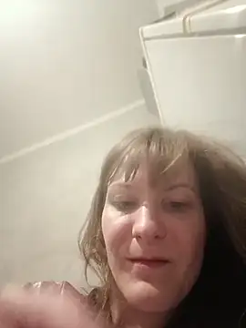 AnnieNet online show from May 19, 2026, 8:26 pm