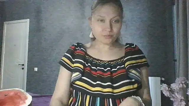 Aphrodisiaque  online show from May 8, 2026, 2:06 am