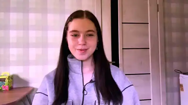 Snapshot of Bubble_Eva chatting on April 16, 2026, 5:41 am Bubble Eva online show from April 16, 2026, 5:41 am