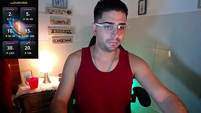 Snapshot of andders_ chatting on May 21, 2026, 2:46 pm andders online show from May 21, 2026, 2:46 pm