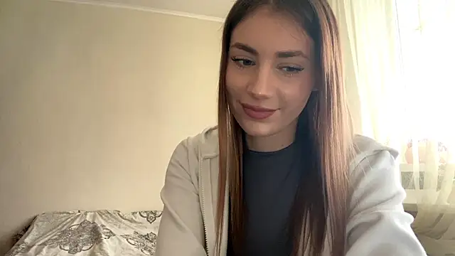 simmisweet online show from April 21, 2026, 4:01 pm