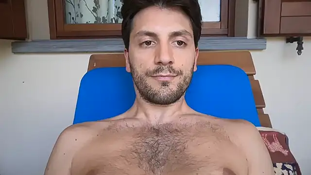 Snapshot of italianass94 chatting on May 23, 2026, 1:15 pm italianass94 online show from May 23, 2026, 1:15 pm