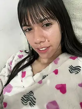 Snapshot of drea-an chatting on May 10, 2026, 3:39 pm drea-an online show from May 10, 2026, 3:39 pm