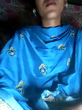 Kanika kumari01 online show from April 17, 2026, 3:48 pm