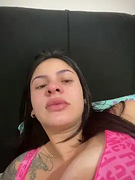 Livia-cortez online show from May 12, 2026, 12:46 pm