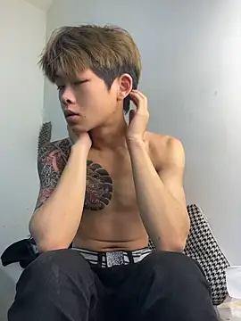 Snapshot of XBD-1 chatting on May 6, 2026, 10:42 am XBD-1 online show from May 6, 2026, 10:42 am