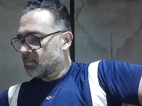 CarlossexVen online show from May 2, 2026, 6:46 pm