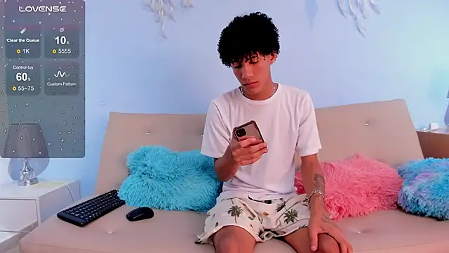 NoahBull19 online show from May 8, 2026, 9:09 pm