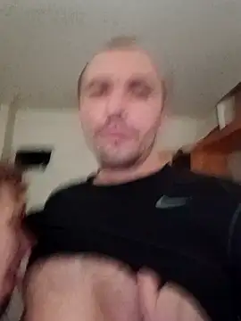 Krysztalowaparareal online show from April 17, 2026, 5:32 am