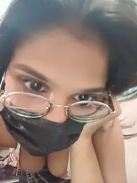 Snapshot of Your_SugarBaby- chatting on May 31, 2026, 7:15 pm Your SugarBaby- online show from May 31, 2026, 7:15 pm