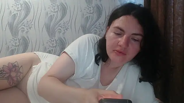 AlinaxJames online show from July 1, 2026, 6:59 am