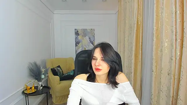AlicePertim online show from June 9, 2026, 7:58 pm