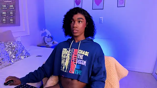 Nico Dior online show from May 18, 2026, 3:13 am