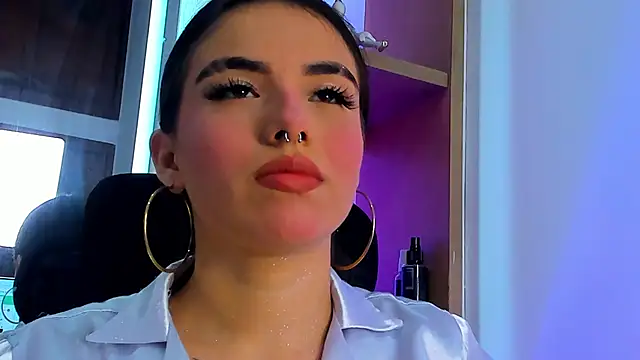 isabella hv online show from June 5, 2026, 6:46 pm