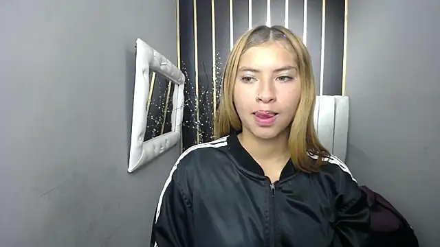 nancy blonde online show from May 25, 2026, 12:44 pm