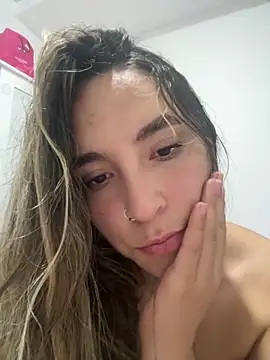 JUANITA07 online show from May 13, 2026, 3:59 am