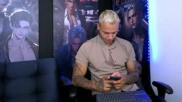 Snapshot of damian_becker chatting on July 9, 2026, 10:58 pm damian becker online show from July 9, 2026, 10:58 pm