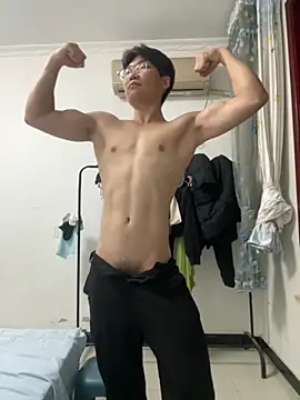 Ycen  online show from May 14, 2026, 4:03 pm