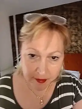 Snapshot of I_amVeronicle chatting on June 7, 2026, 12:53 pm I amVeronicle online show from June 7, 2026, 12:53 pm