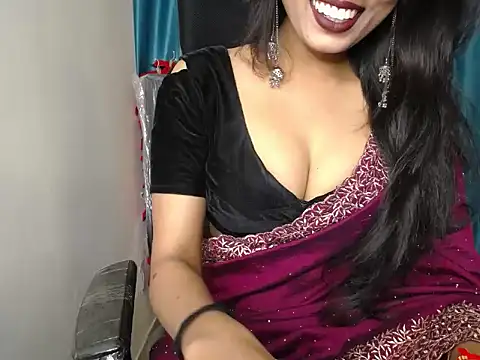 Snapshot of Naughtyy_Ranii01 chatting on April 19, 2026, 6:43 pm Naughtyy Ranii01 online show from April 19, 2026, 6:43 pm
