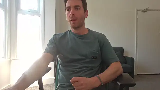 frenchbdmaninlondon online show from May 22, 2026, 3:06 pm