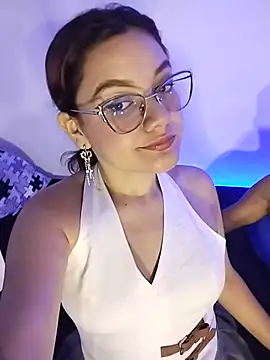 Snapshot of Evaa_02 chatting on July 20, 2026, 1:02 pm Evaa 02 online show from July 20, 2026, 1:02 pm