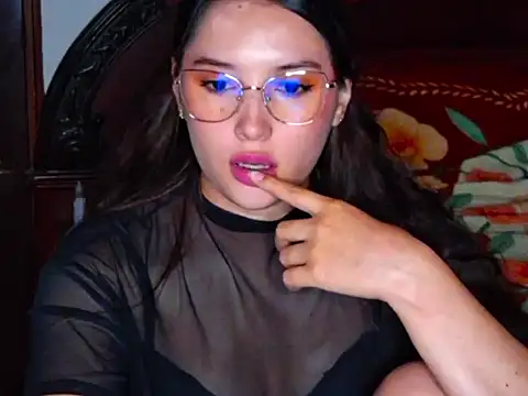 Snapshot of alara-estrella chatting on May 24, 2026, 2:49 am alara-estrella online show from May 24, 2026, 2:49 am