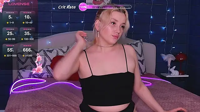 Snapshot of Crystal__Jull chatting on April 29, 2026, 4:44 pm Crystal Jull online show from April 29, 2026, 4:44 pm