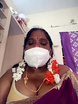 Snapshot of swetha10 chatting on July 14, 2026, 9:03 am swetha10 online show from July 14, 2026, 9:03 am