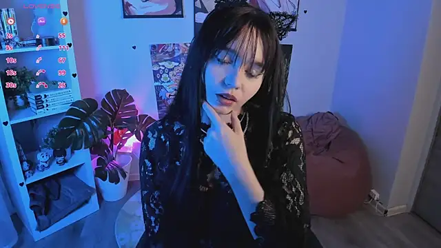 Tomie Kawakami online show from May 8, 2026, 9:20 pm