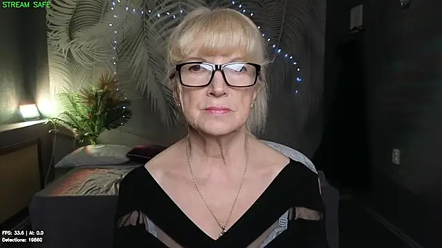 Snapshot of Dr_Mireille chatting on June 18, 2026, 12:09 pm Dr Mireille online show from June 18, 2026, 12:09 pm