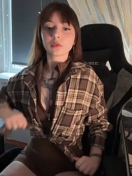 The Satan Girl online show from April 25, 2026, 10:07 am