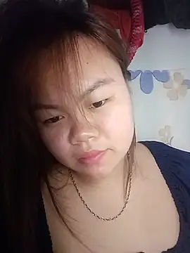 Truxcy1 online show from May 19, 2026, 5:08 pm