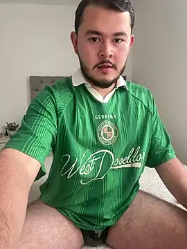 SubBoy bear online show from June 12, 2026, 12:37 pm