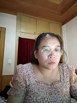 Snapshot of lymm78 chatting on May 21, 2026, 12:34 pm lymm78 online show from May 21, 2026, 12:34 pm