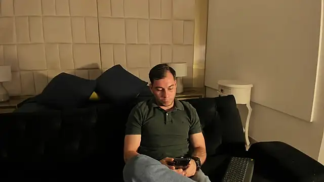 DanteLou online show from April 22, 2026, 4:19 pm