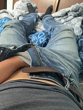 Hector69H online show from April 21, 2026, 9:17 pm